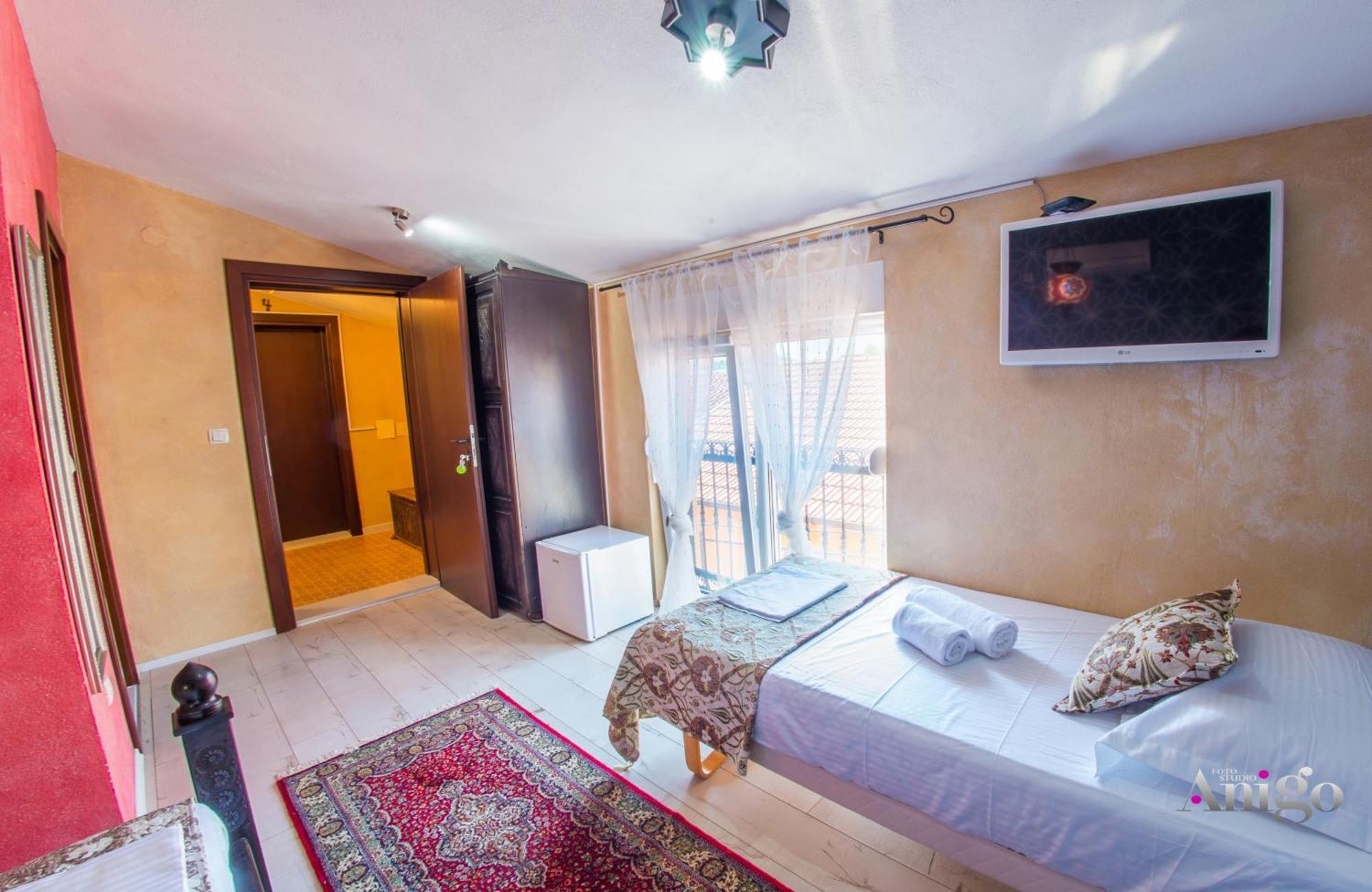 Apartments And Rooms Villa Sulejman Mostar Eksteriør bilde